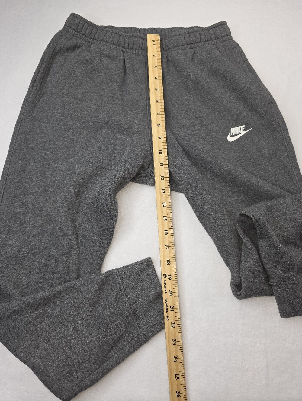 Nike Men's Charcoal Gray Sweatpants Joggers White Swoosh Size Small CS-3644 - Picture 4 of 10